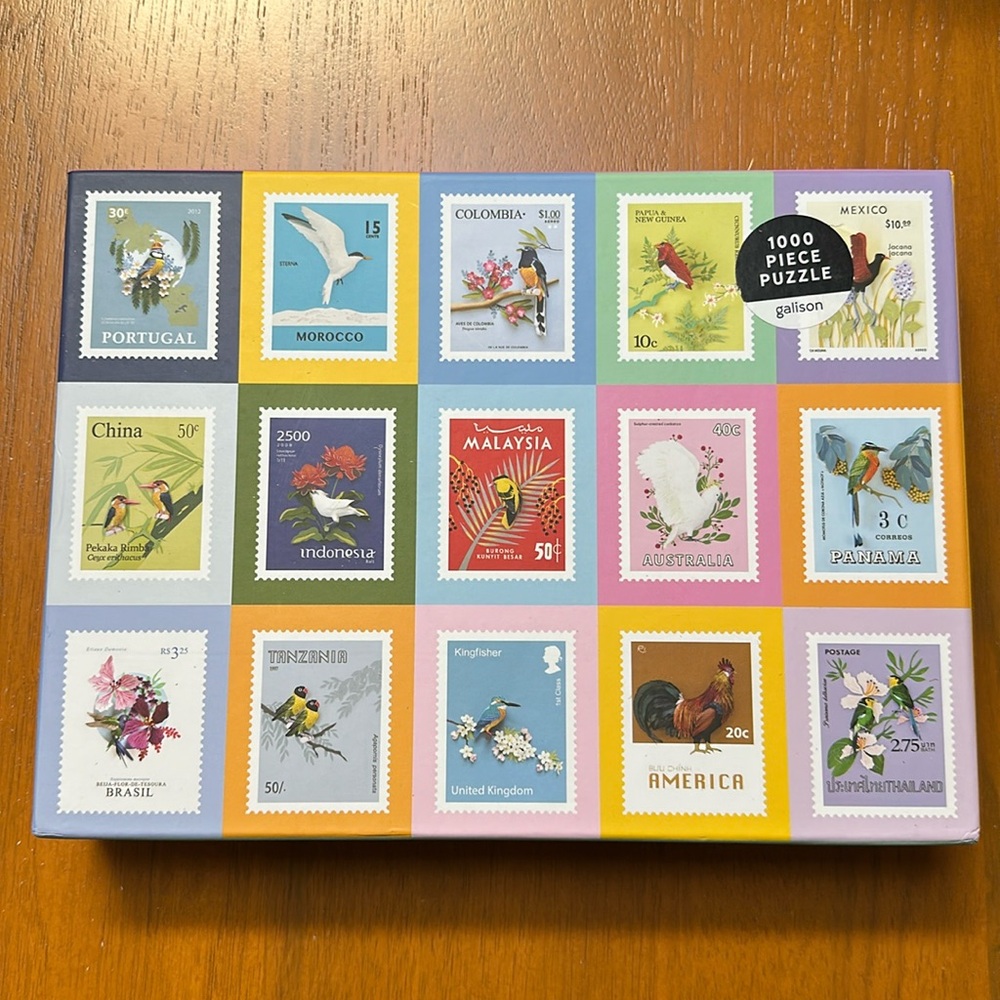 Galison 1000 piece colorful jigsaw puzzle: Birds of the World